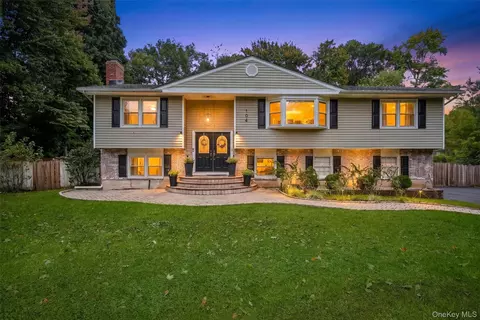 104 S Airmont Rd, Ramapo, NY 10901