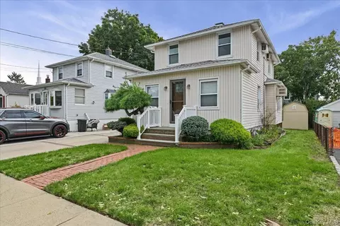 309 Frederick Ave, Bellmore, NY 11710