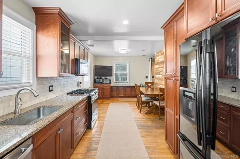 Kitchen - 95 Aka 93 Sumner Ave, Yonkers, NY 10704 photo 1 of 1