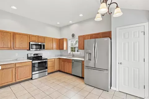 Kitchen - 60 Tee Ln, Red Hook, NY 12571 photo 1 of 3