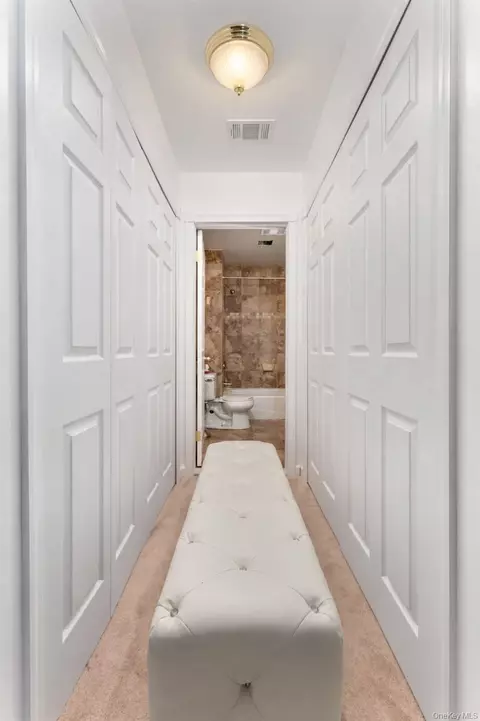 Entry Way - 5 High Meadow Trl #5, Peekskill, NY 10566 photo 3 of 3
