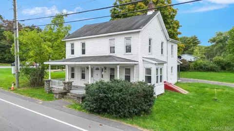 708 Burlingham Rd, Mamakating, NY 12566