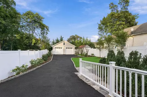 Exterior - 72 Orchard Ave, Rye, NY 10580 photo 2 of 3