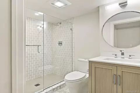 Bath - 72 Orchard Ave, Rye, NY 10580 photo 6 of 6