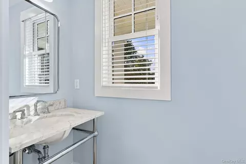 Bath - 72 Orchard Ave, Rye, NY 10580 photo 1 of 6