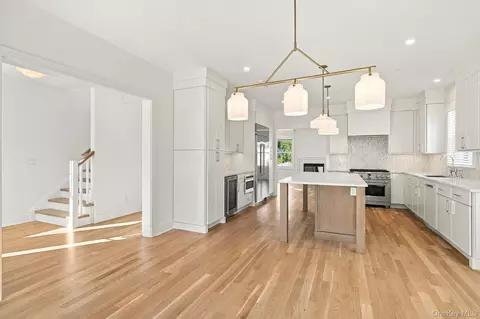 Entry Way - 72 Orchard Ave, Rye, NY 10580 photo 3 of 5