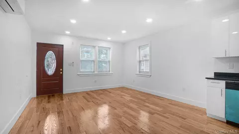 Living - 3964 Duryea Ave, New York, NY 10466 photo 2 of 2