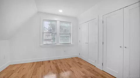 Bedroom - 3964 Duryea Ave, New York, NY 10466 photo 4 of 7