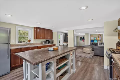 Kitchen - 311 Old Mill Rd, Wallkill, NY 12589 photo 5 of 7