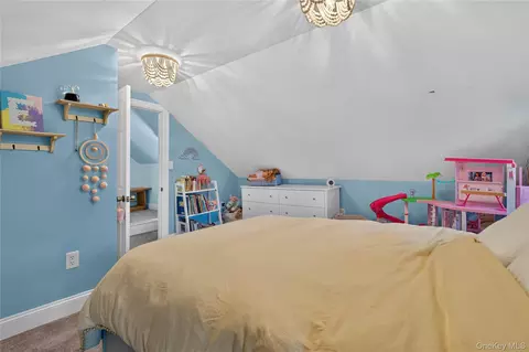 Bedroom - 311 Old Mill Rd, Wallkill, NY 12589 photo 6 of 7