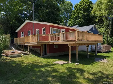 1945 New Hackensack Rd, La Grange, NY 12603