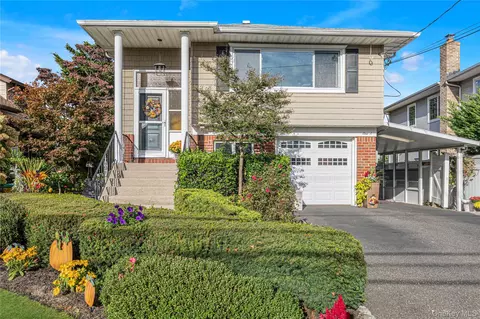 1 Glenwood Ave # A, Lynbrook, NY 11563