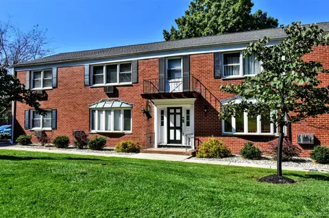 5 Danbury Ct #1703, Ramapo, NY 10901