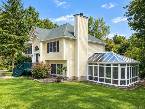 39 Moran Way, East Fishkill, NY 12533