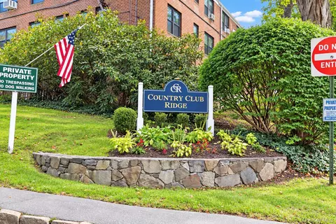 151 E Hartsdale Ave #2B, Greenburgh, NY 10530