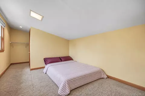 Bedroom - 2 Iris Rd, Cornwall, NY 12518 photo 9 of 11