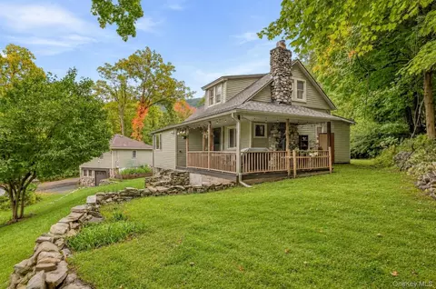 2 Iris Rd, Cornwall, NY 12518