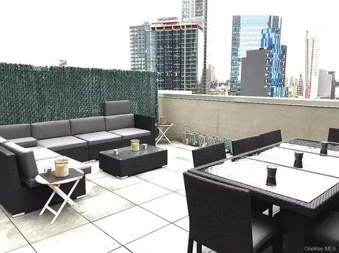 44-15 Purves St #5A, Long Island City, NY 11101