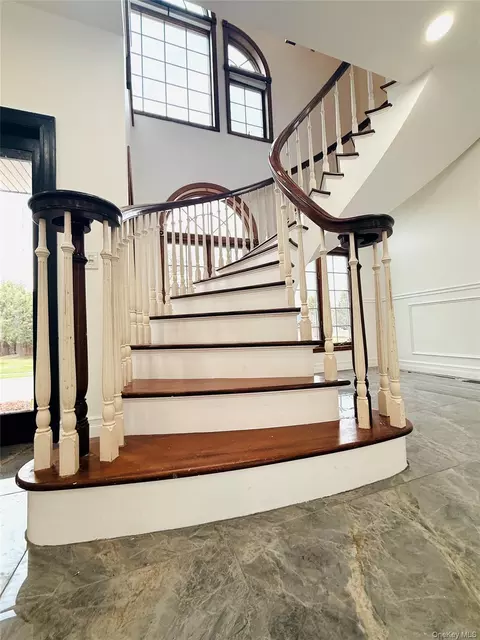 Entry Way - 65 Mellow Ln, Jericho, NY 11753 photo 1 of 2