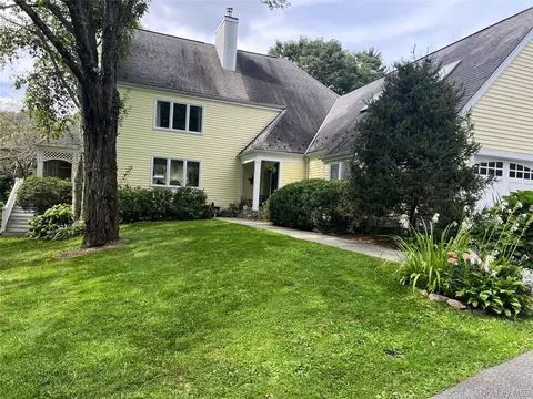 196 Smith Ridge Rd, Lewisboro, NY 10590