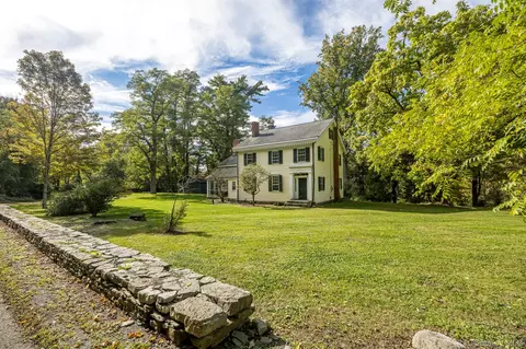 262 Stissing Rd, Stanford, NY 12581