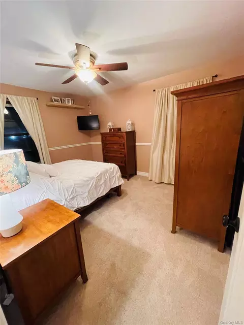 Bedroom - 62-15 53rd Ave #4F, Maspeth, NY 11378 photo 3 of 4