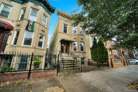 1934 Benedict Ave, New York, NY 10462