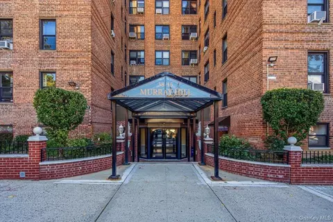 3815 149th St #4L, Flushing, NY 11354