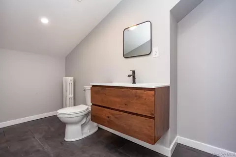 Bath - 616 Union Ave, Peekskill, NY 10566 photo 2 of 3