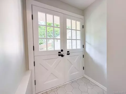 Entry Way - 616 Union Ave, Peekskill, NY 10566 photo 6 of 6