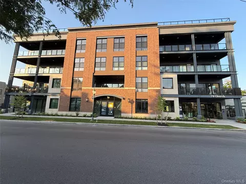 78 Church St #201, Saratoga Springs, NY 12866
