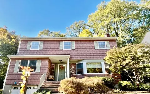 21 Noyes Ln, Huntington, NY 11743