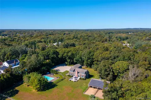 66 Woodlawn Ave, East Moriches, NY 11940