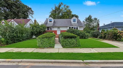 702 Partridge Ave, West Hempstead, NY 11552