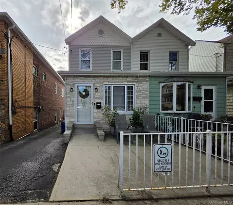 749 Vincent Ave, New York, NY 10465