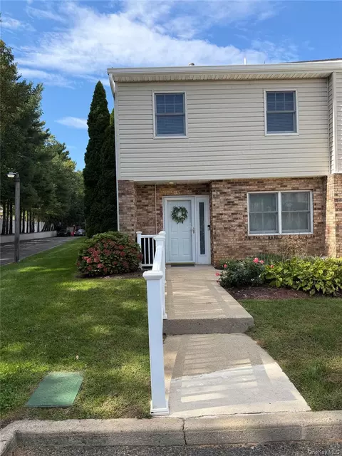 1601 Johnson Ave #35, Elmont, NY 11003