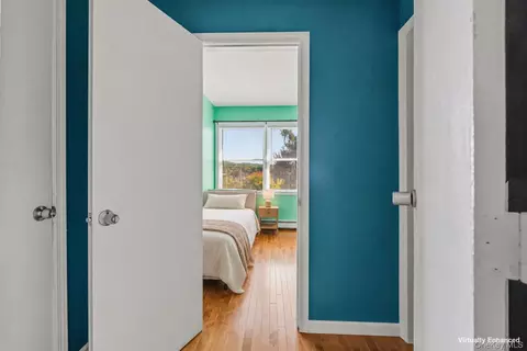 Entry Way - 629 Belden St, Peekskill, NY 10566 photo 10 of 11
