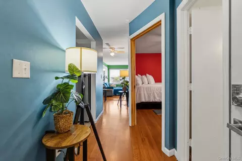 Entry Way - 629 Belden St, Peekskill, NY 10566 photo 3 of 11