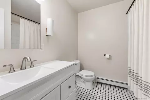 Bath - 629 Belden St, Peekskill, NY 10566 photo 2 of 3