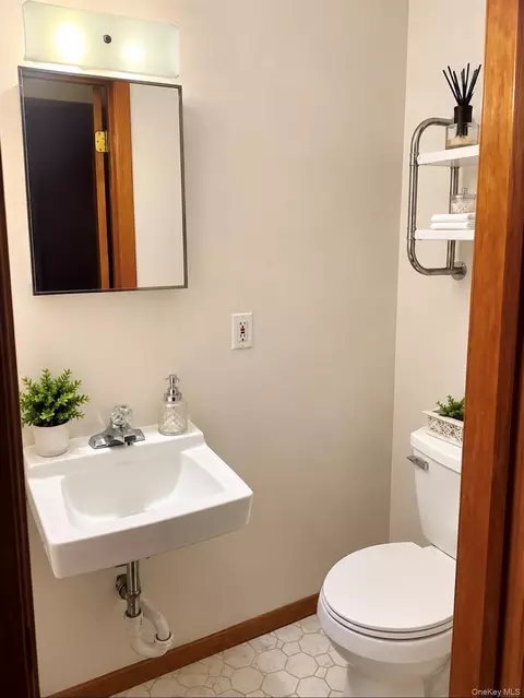 Bath - 200 South Ave, Poughkeepsie, NY 12601 photo 2 of 2
