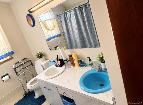 Bath - 200 South Ave, Poughkeepsie, NY 12601 photo 1 of 2