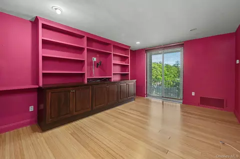 Living - 720 Milton Rd #N4E, Rye, NY 10580 photo 5 of 6