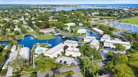 3018 Mitchell Rd, Westhampton Beach, NY 11978
