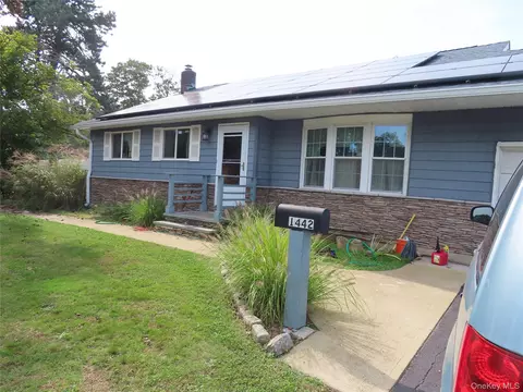 1442 Baldwin Blvd, Bay Shore, NY 11706