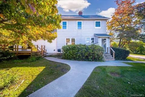 Exterior - 943 Main St, Fishkill, NY 12524 photo 5 of 7