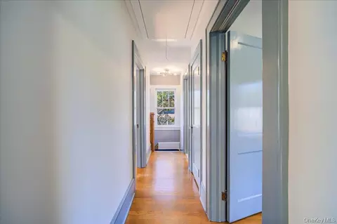 Entry Way - 943 Main St, Fishkill, NY 12524 photo 1 of 2