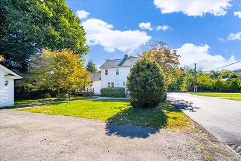 Exterior - 943 Main St, Fishkill, NY 12524 photo 6 of 7
