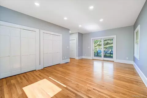 Bedroom - 943 Main St, Fishkill, NY 12524 photo 2 of 7