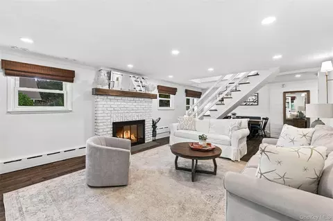 Living - 3 Garden Dr, Rye, NY 10580 photo 2 of 3