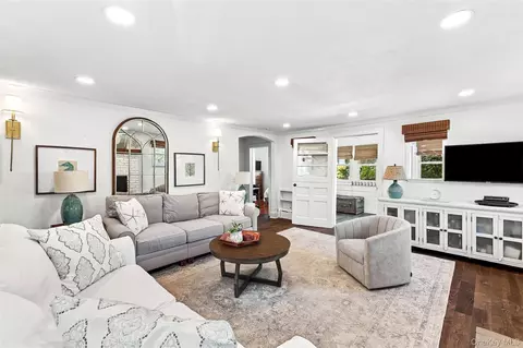 Living - 3 Garden Dr, Rye, NY 10580 photo 3 of 3